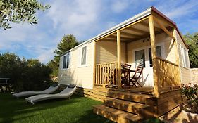 Mobile Homes-Slanica